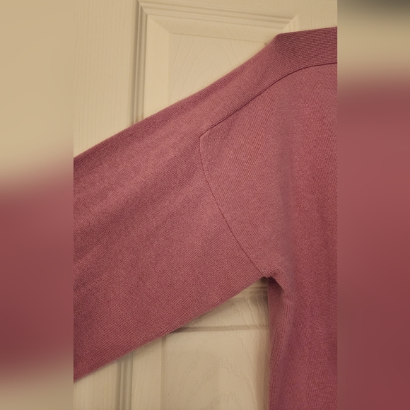 One grey day crew neck semi crop sweater in mauve pink size Large - Picture 8 of 11